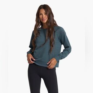 Vuori Long-Sleeve Halo Crew Sweatshirt Crewneck